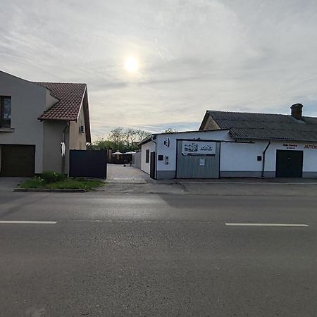 Oliva Apartman Makó Exteriör bild